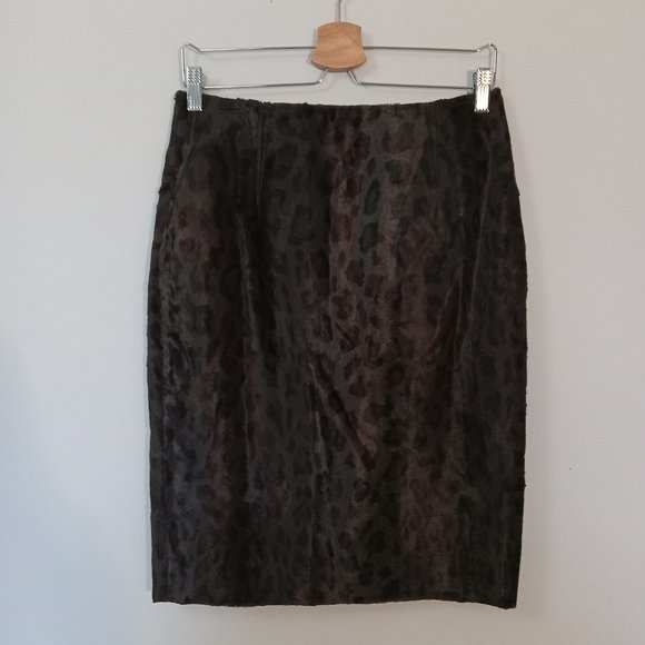 BROOKS BROTHERS | Faux Animal Print Skirt - Picture 2 of 13